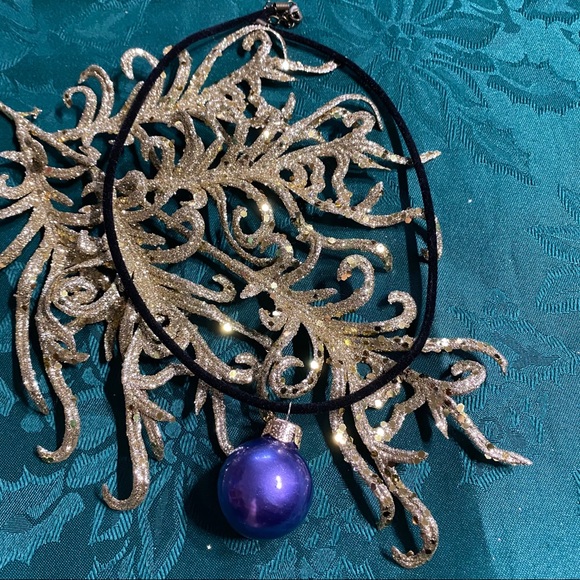 🎄New Christmas Bulb Earrings & Necklace Set - Picture 5 of 9